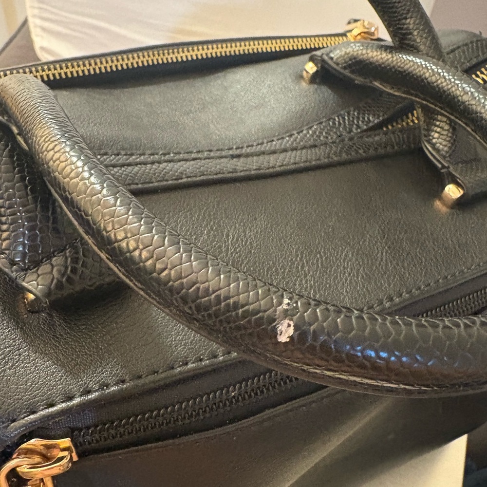 Crossbody Satchel Black and Gold Handbag - Picture 6 of 7